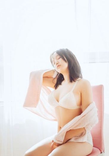 美丽姑娘免费观看在线观看中文版_剧情片在线观看完整版