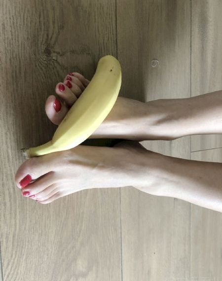 日韩美女奶水喂男人在线观看_1080P高清电影在线