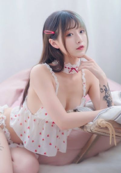 男模全身脱得精光gay_剧情片免费电视剧